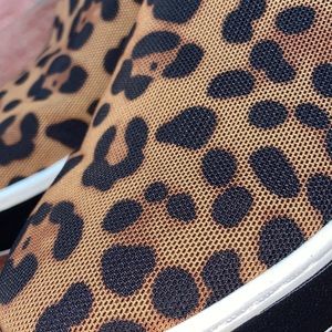 Women slip on shoes size 9!